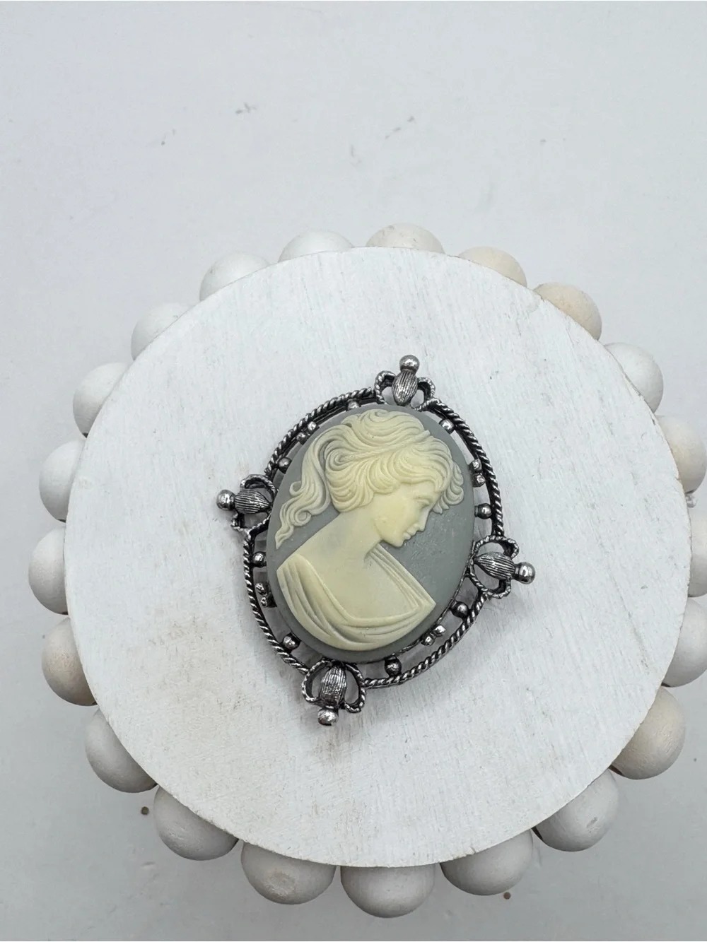 Vintage Victorian revival cameo brooch pin gray pewter